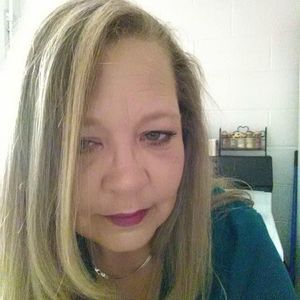 Meet your Posher, Alisha